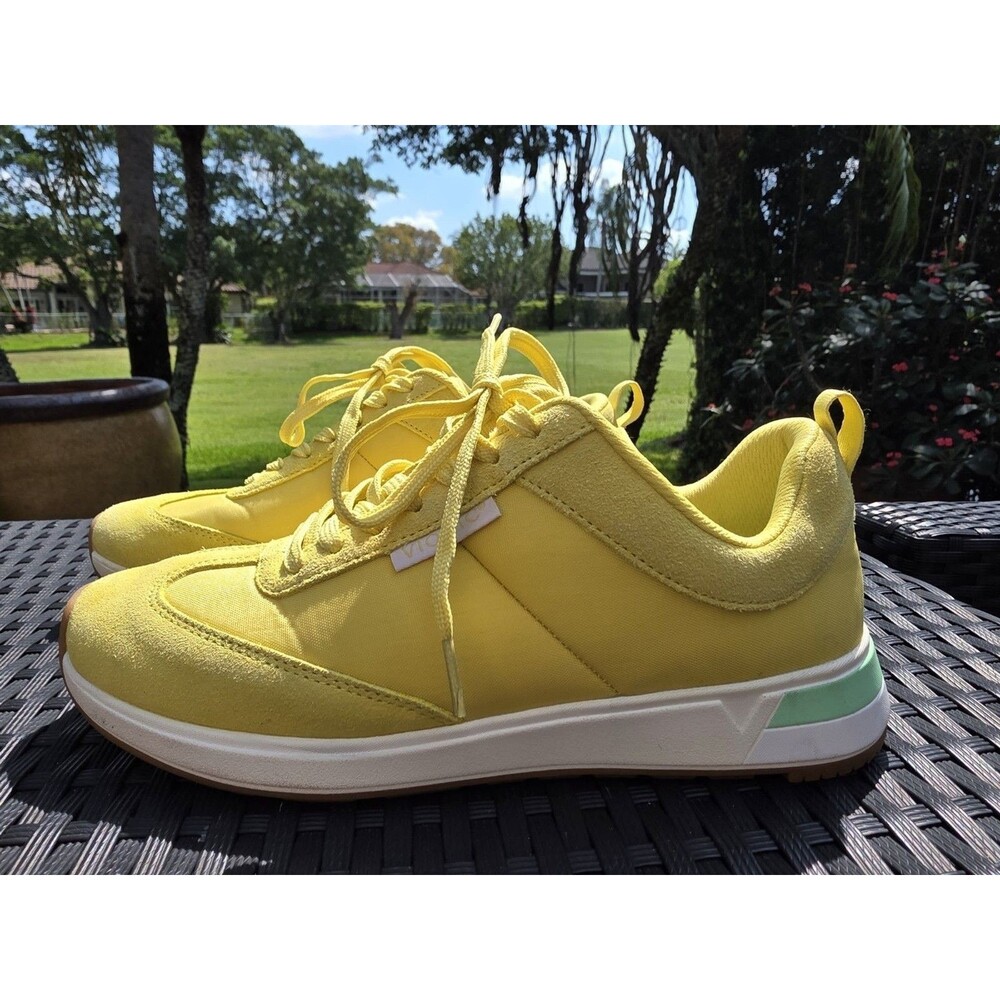 VIONIC Curran Breilyn Women's 8.5 yellow Retro inspired sneaker trainer Msrp